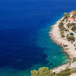 Seaside Family Friendly House With A Swimming Pool Prigradica, Korcula - 21022 Blato (Korcula)