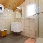 Semesterbostad Seaside Family Friendly House With A Swimming Pool Prigradica, Korcula - 21022 Blato (Korcula)