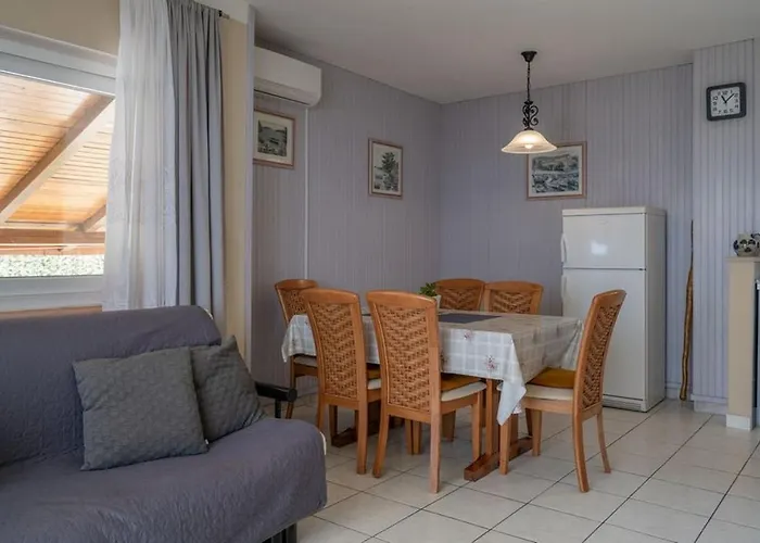 Nyaraló Seaside Family Friendly House With A Swimming Pool Prigradica, Korcula - 21022