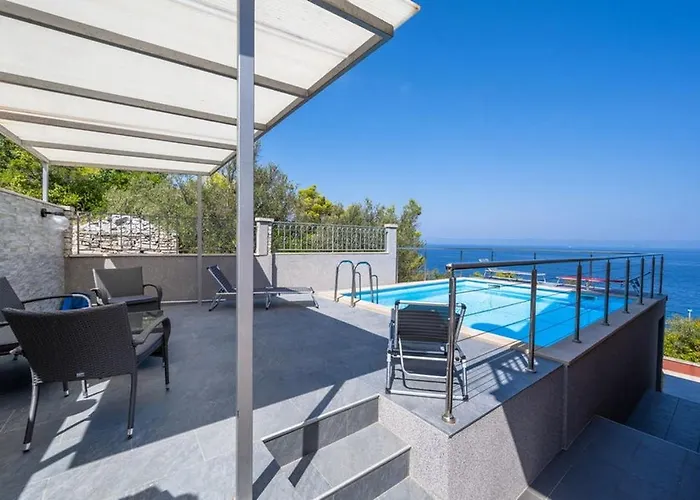 Seaside Family Friendly House With A Swimming Pool Prigradica, Korcula - 21022 Nyaraló *